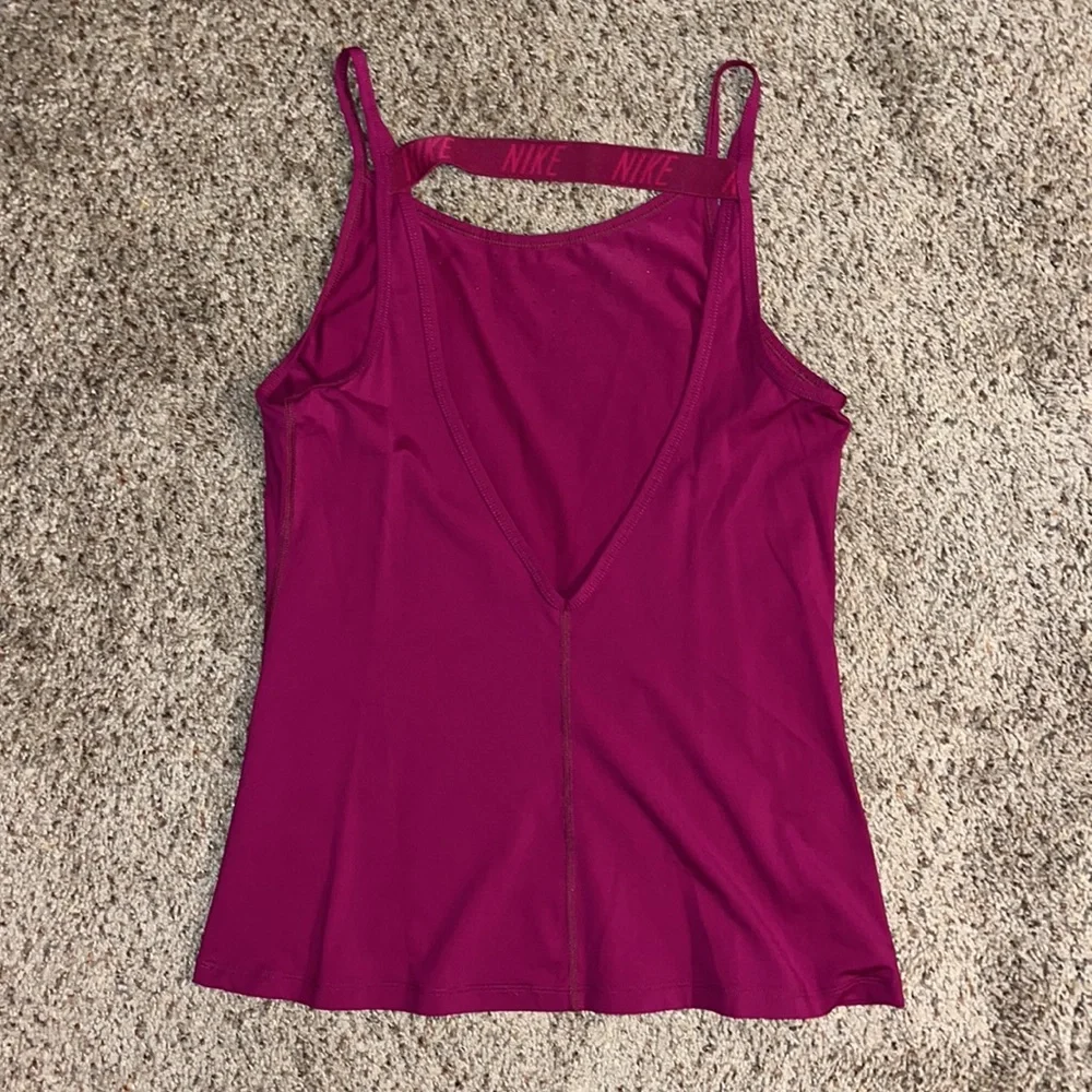 Nike Dri-Fit tank - Picture 2 of 3
